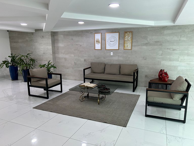 Bela Hospedagem-Flat c/ 2 Suítes e wifi - Pé na areia no Bes