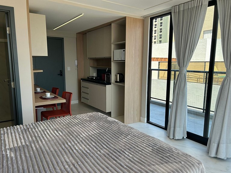 Bela Hospedagem - #402 Ciel Home, Vista Mar com Varanda Priv