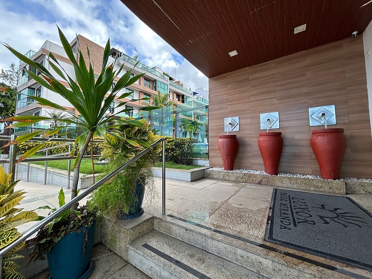 Bela Hospedagem - #302A Luxor Paulo Miranda, Frente Mar Cabo